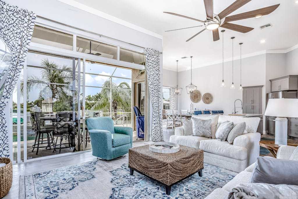 Modern canal front home with amazing views private pool central AC fast WiFi