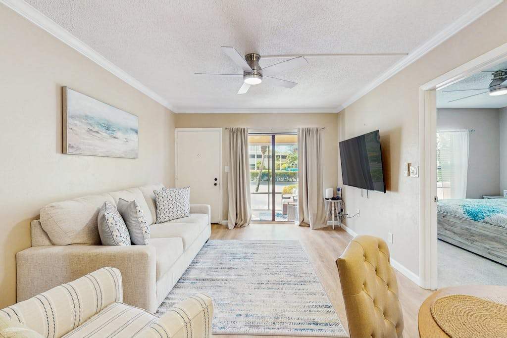 First floor condo with shared pool washer & dryer beach access