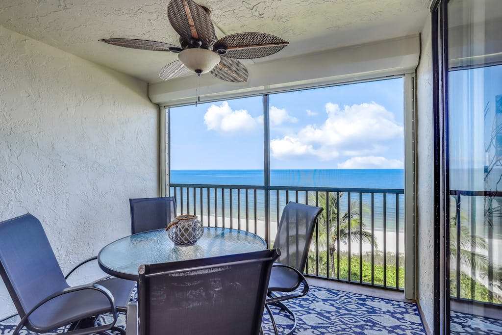 Sunny & serene oceanfront condo with pool tennis lanai & washer & dryer