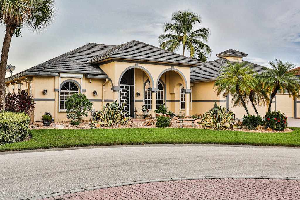 Upscale waterfront home with private dock saltwater pool lanai grill & washer & dryer