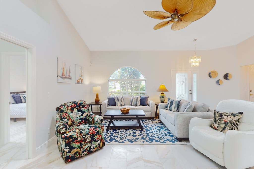 Peaceful home with pool patio lanai TV & fitness room snowbird friendly