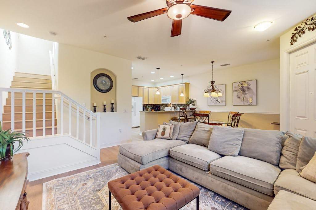 Elegant villa with private lanai desk resort pool spa & washer & dryer