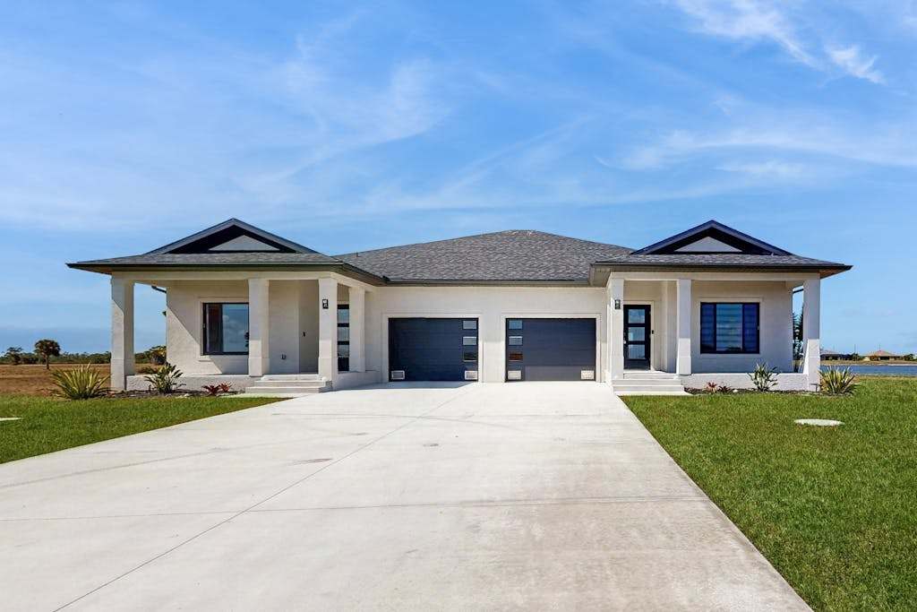 Placida at Meadows & Villas; brand-new duplex, dogs OK, golf courses nearby