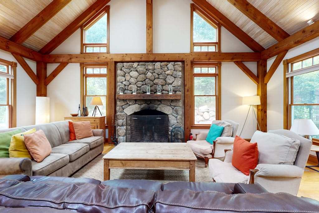 Contemporary Home with Private Hot Tub, Deck, Game Room & Shared Dock Access