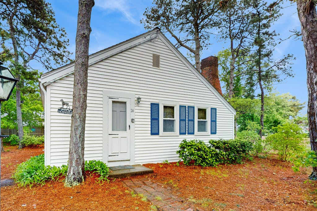 Adorable Cape Escape with Private Beach Access, Full Kitchen, & Perfect Location