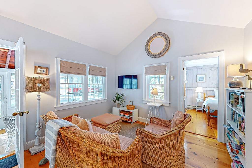 Cape Cod Charmer & Bonus Cottage - Big Yard - 3-Min Walk to Beach