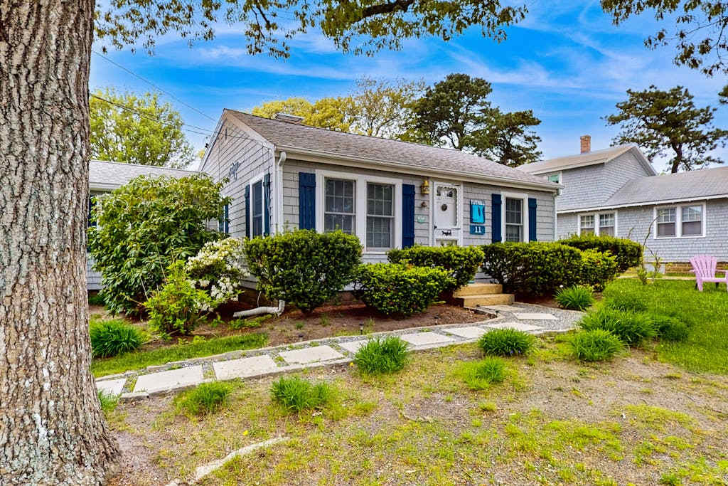 Garden Cottage Just Steps from the Beach in Cape Cod