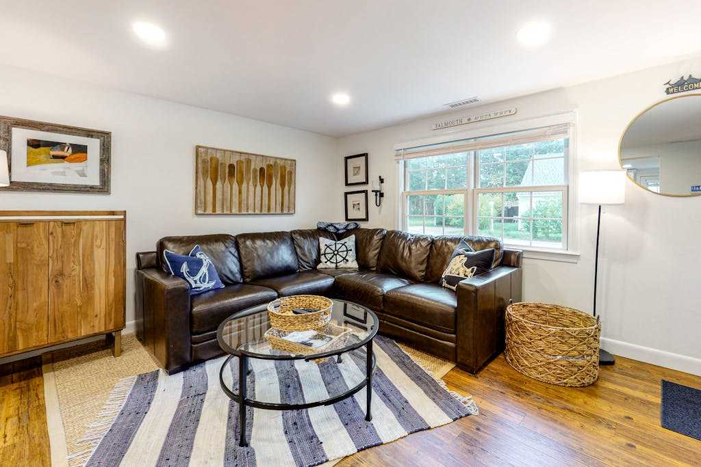 Beachside retreat with grill - near Main Street & 300 yards to Surf Drive shore