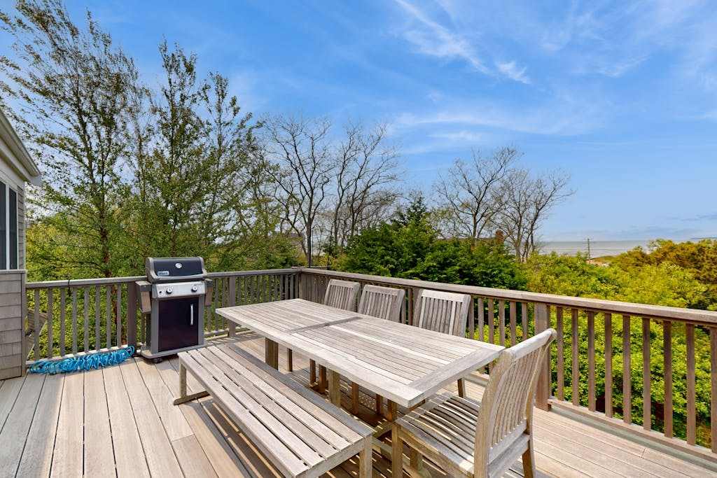Cape Beach House with spectacular views and beach access, central AC