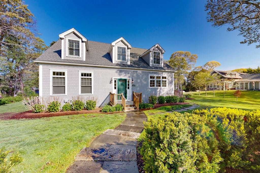 2-story home near Crystal Lake with partial views, deck, grill, outdoor shower