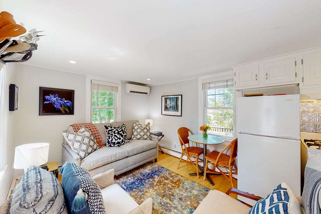 Sunset Serenade - Nautical condo in Provincetown