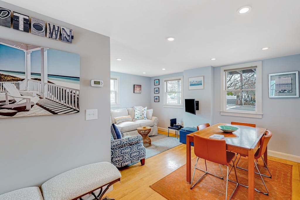 Freestanding cottage with decks, steps from Commercial Street & the beach