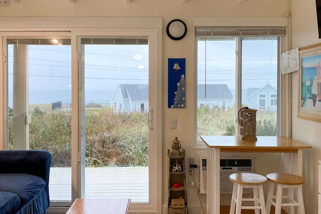 Seaside studio with amazing water views & private beach access across the street