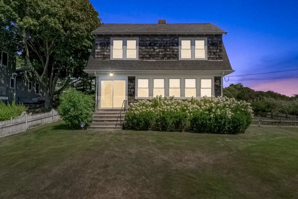 Coastal bay view home with patio, washer & dryer, AC, & amazing location