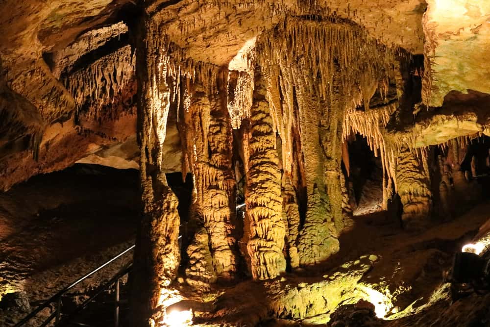 Cave Adventure: Explore stunning formations