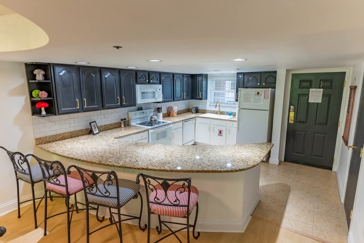Modern amenities meet charming decor for delightful meals and memories!