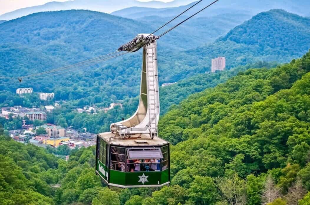 Soar high above Gatlinburg with breathtaking mountain views!