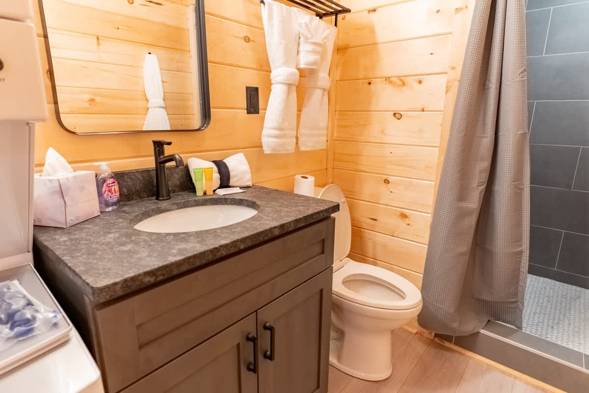  Modern amenities and rustic charm for your relaxation and refreshment!