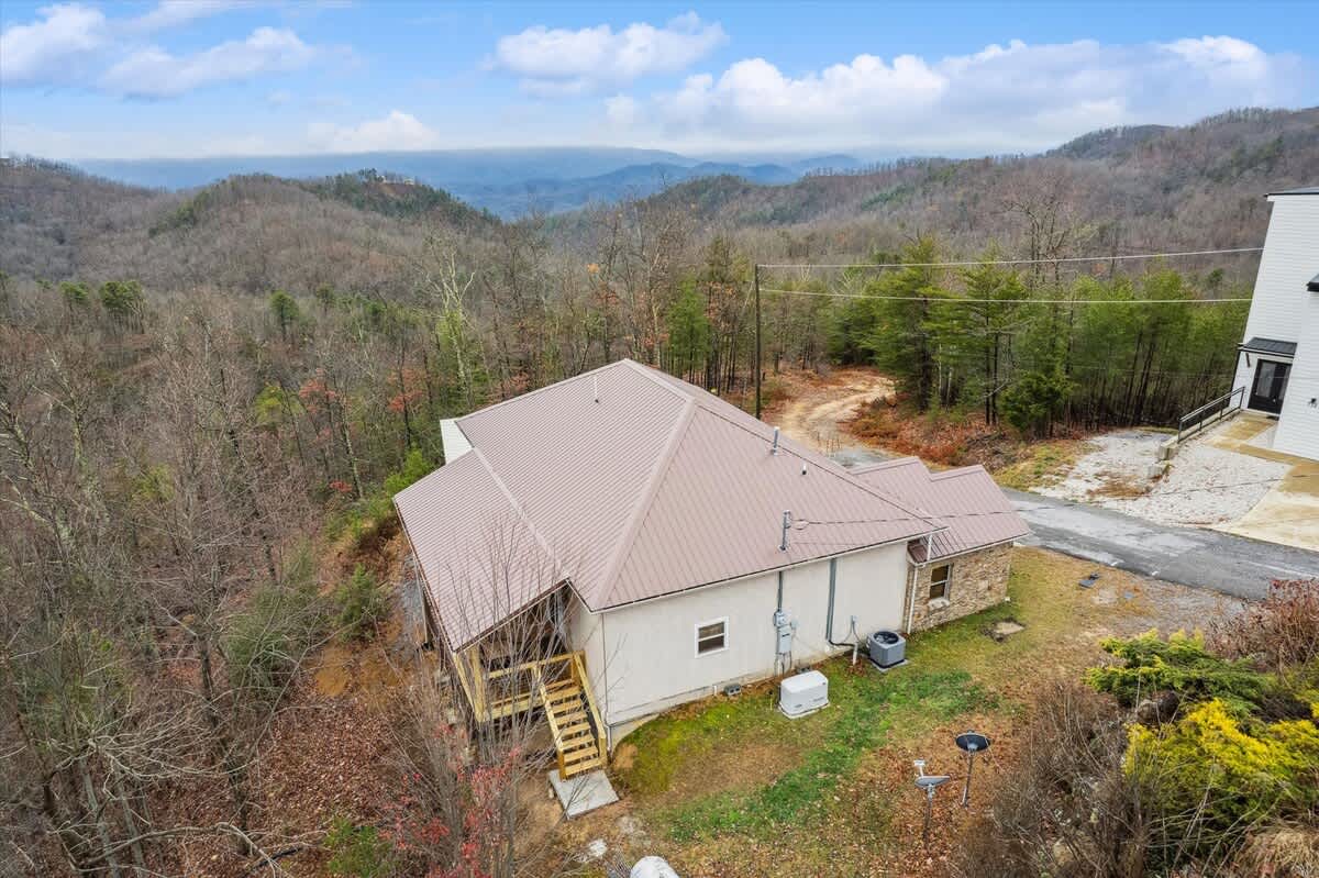 Exterior view at the beautiful and secluded Hawks Nest! 