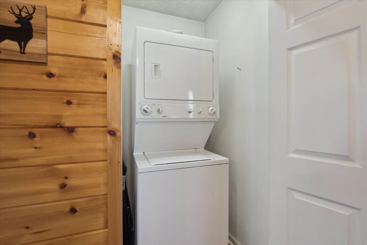 Convenience at your fingertips with modern appliances for effortless vacation living!