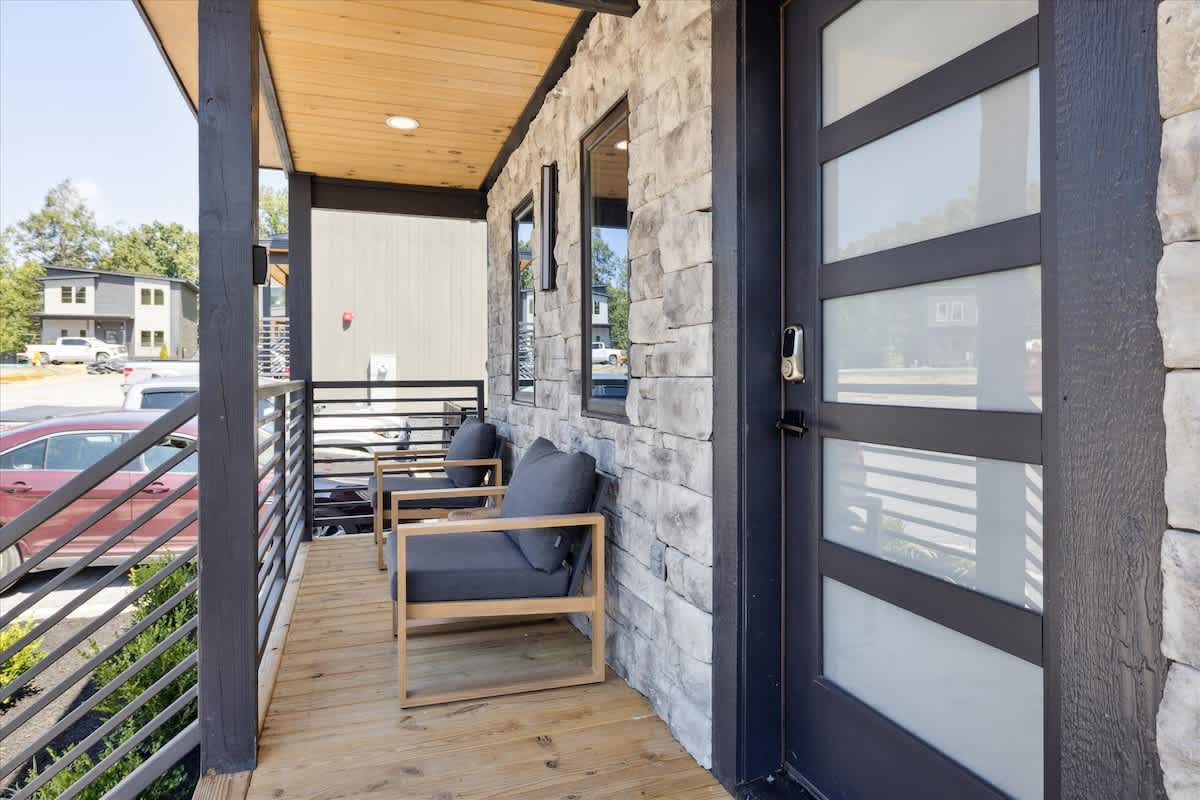  Enjoy morning coffee on the stylish deck with picturesque views and fresh air!