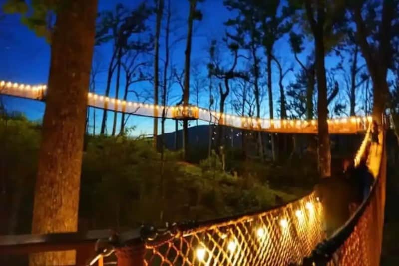 Adventure awaits nearby—hiking, attractions, and unforgettable views.