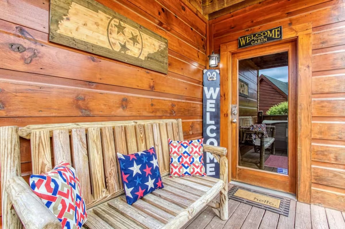 Step inside Pinewood Lodge and feel the warmth of rustic elegance.
