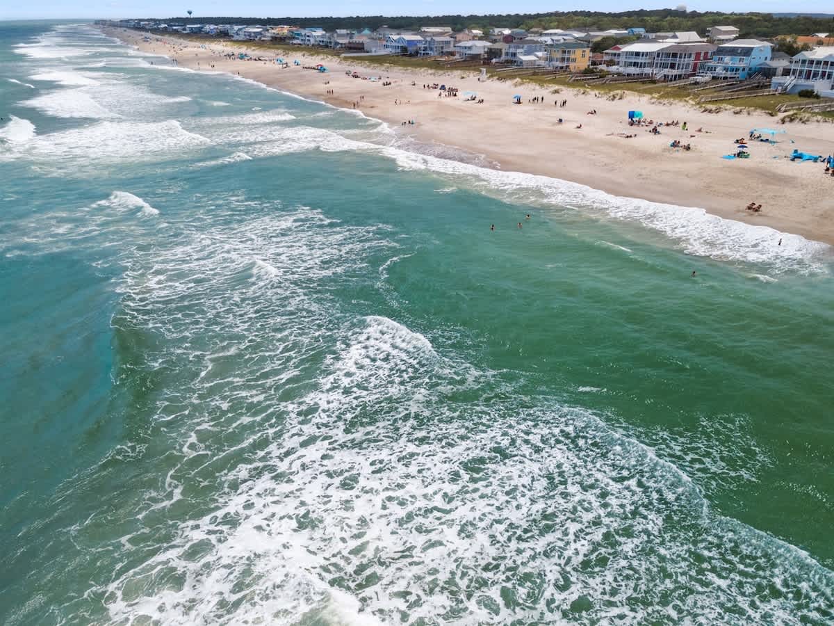 Enjoy stunning ocean views and scenic pier walks right at your doorstep!