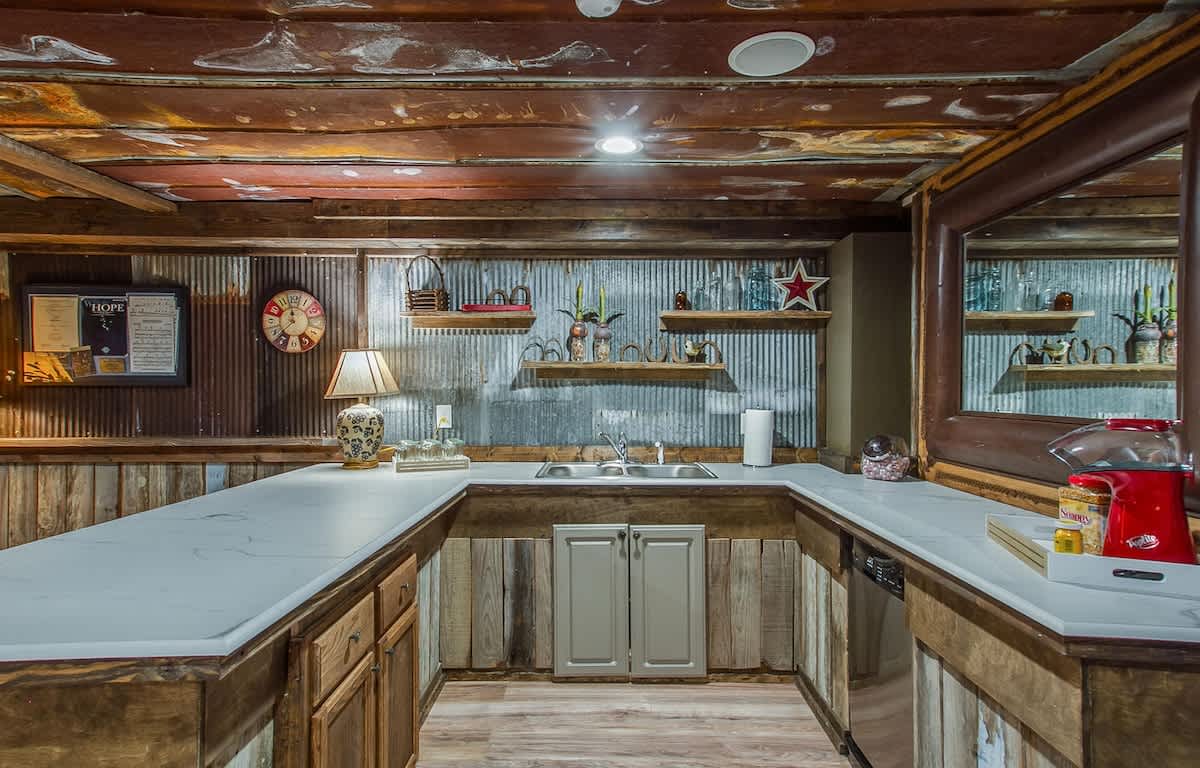 The Graycroft-large-033-12-TN-1500x961-72dpi