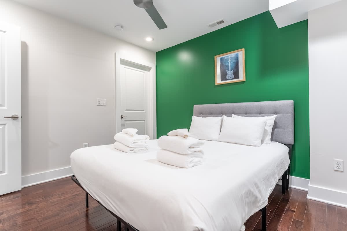 The Taylor_Large-024