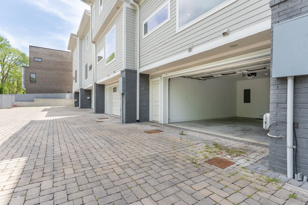 The Taylor_Large-029