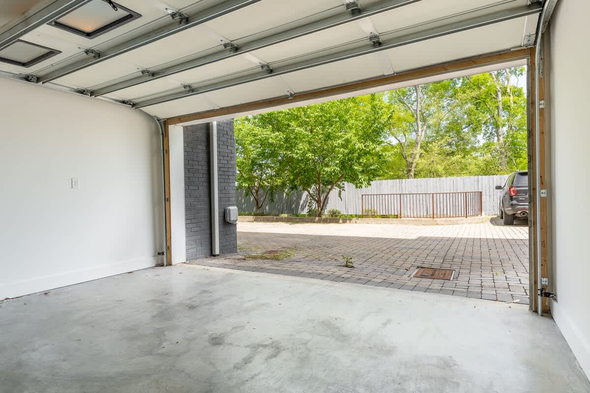 The Martin_Large-027