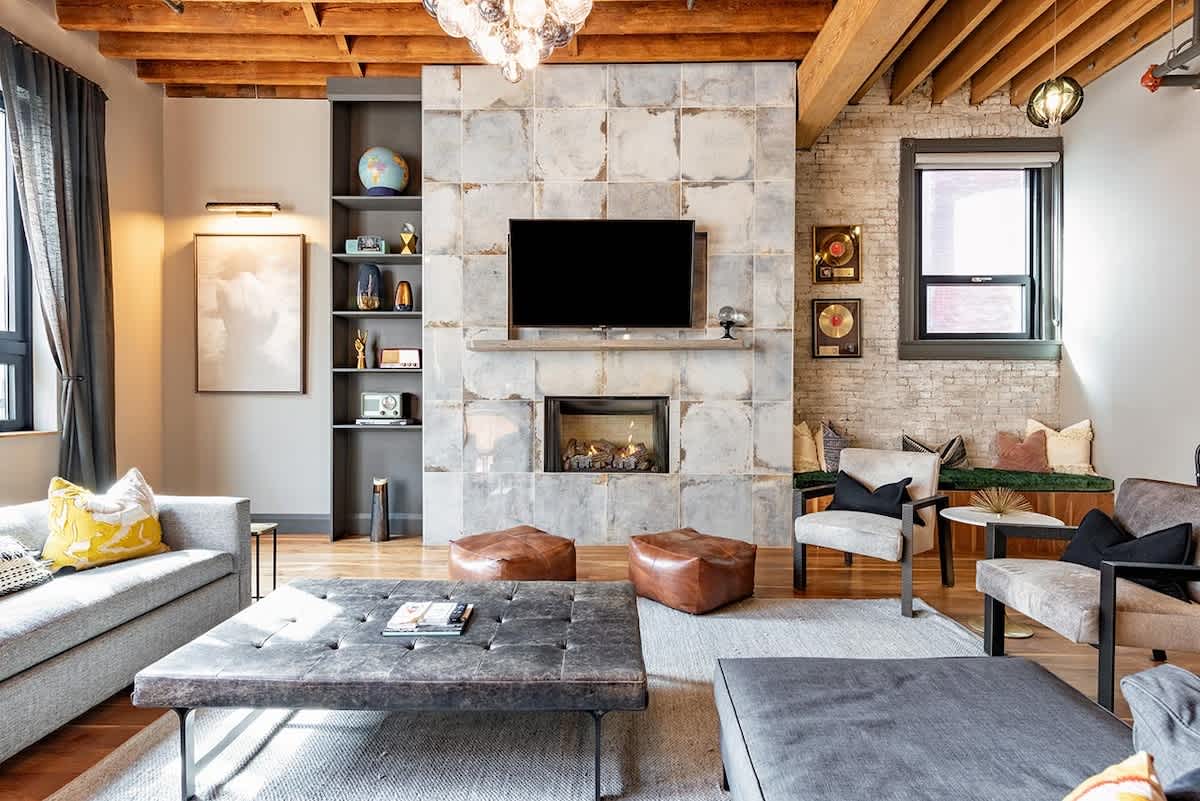 The Producer's Loft - 6