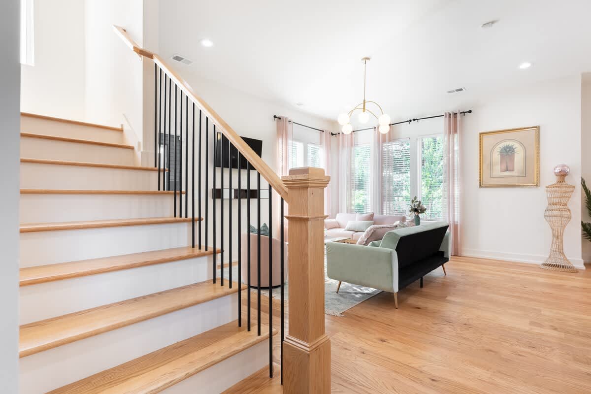 The Pink Royale (LG) - 25