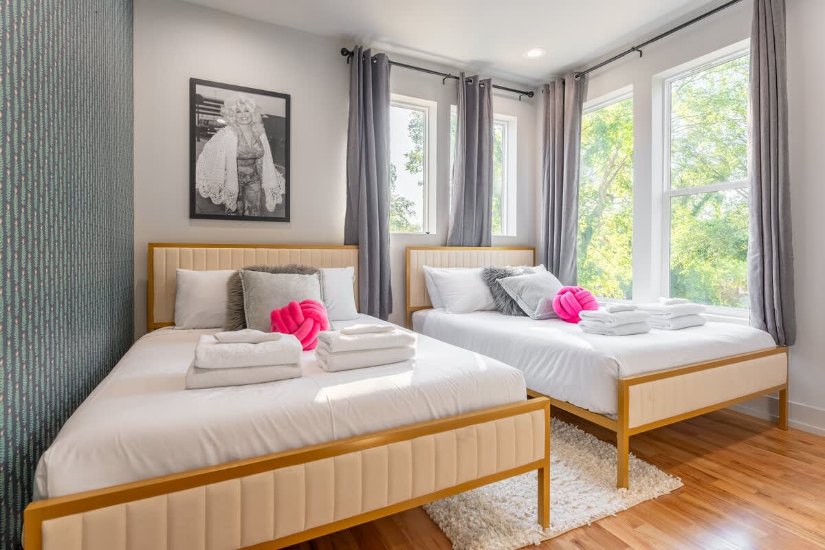 The Pink Royale (LG) - 41