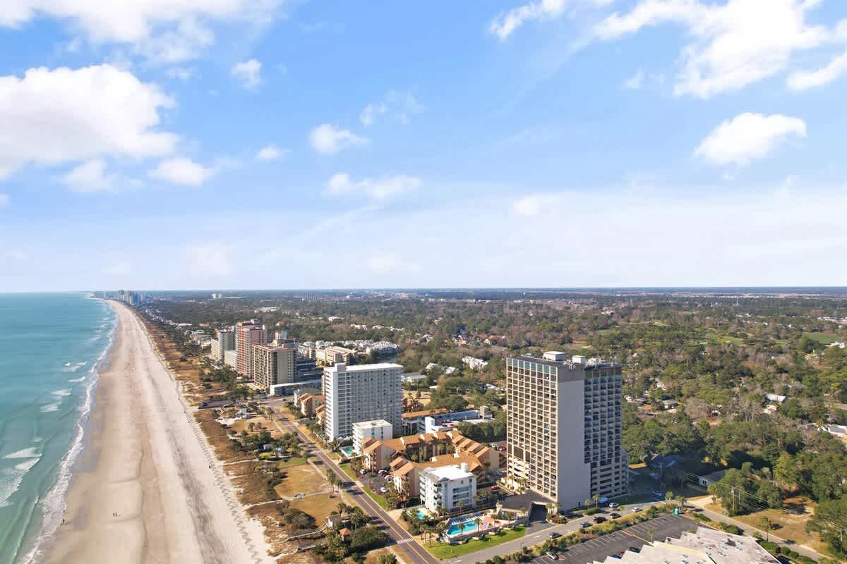 Modern Building, with an amazing surrounding area!