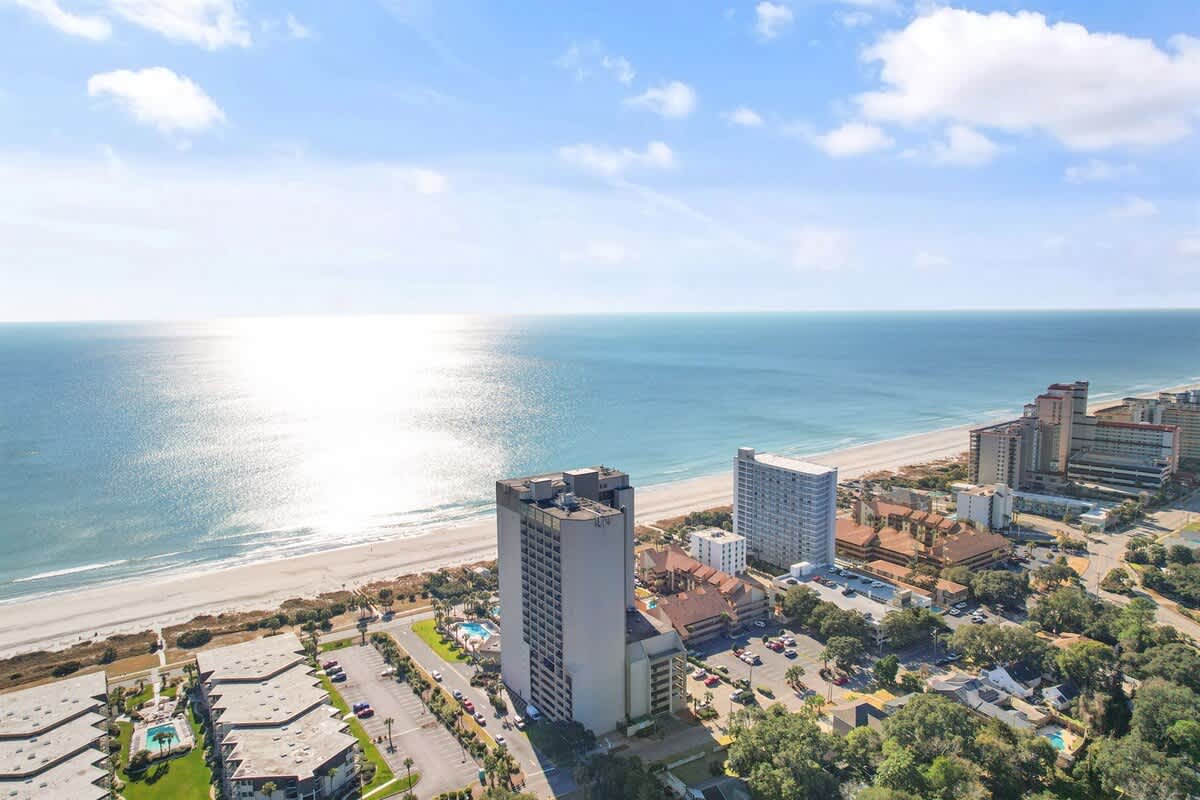 Modern Building, with an amazing surrounding area!