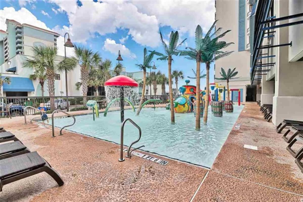 Compass Cove Beautiful Common Areas!