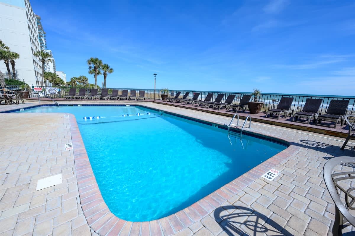 Seaside Oceanfront Pools