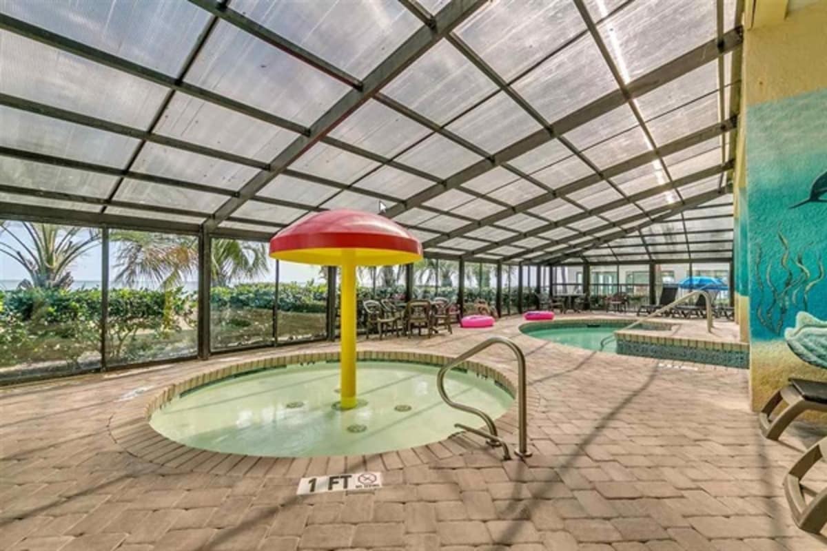 Compass Cove Beautiful Common Areas!