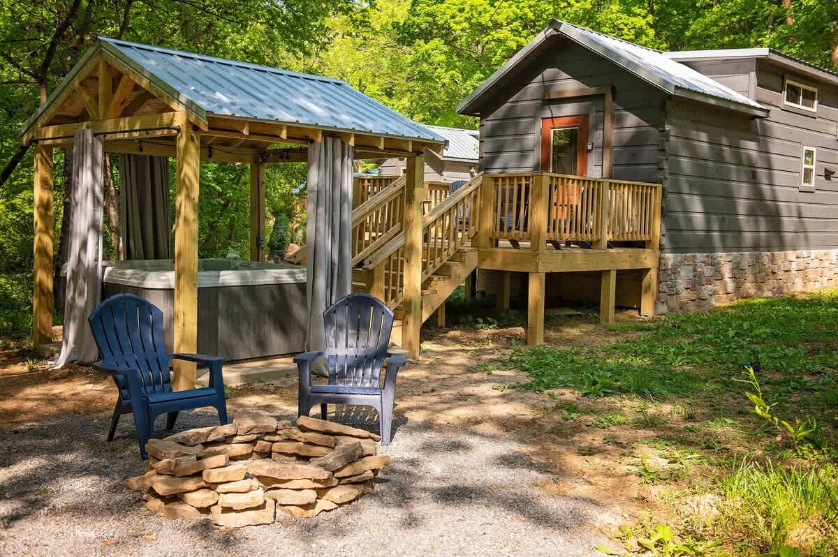 Meg Cabin