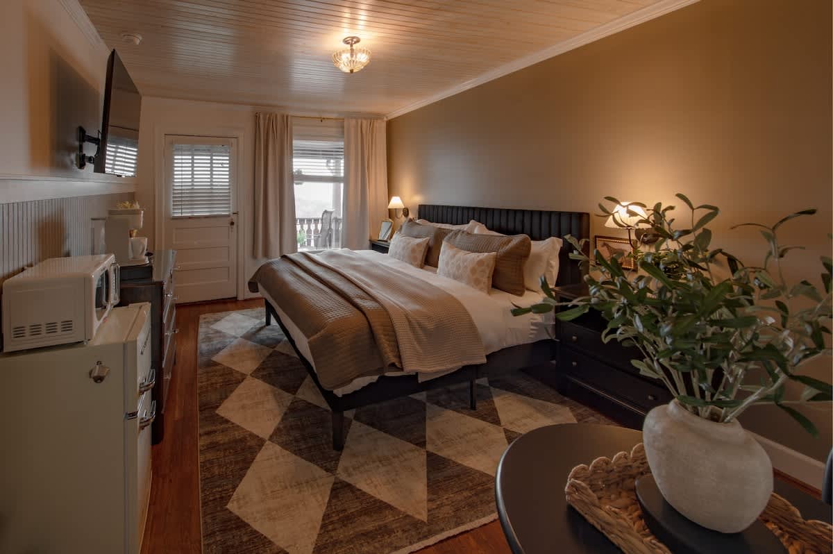King Room Four 