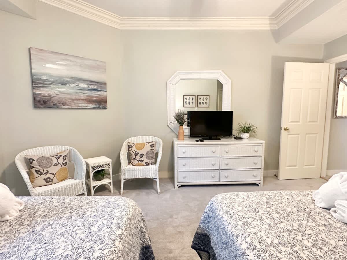 Double Queen Suite