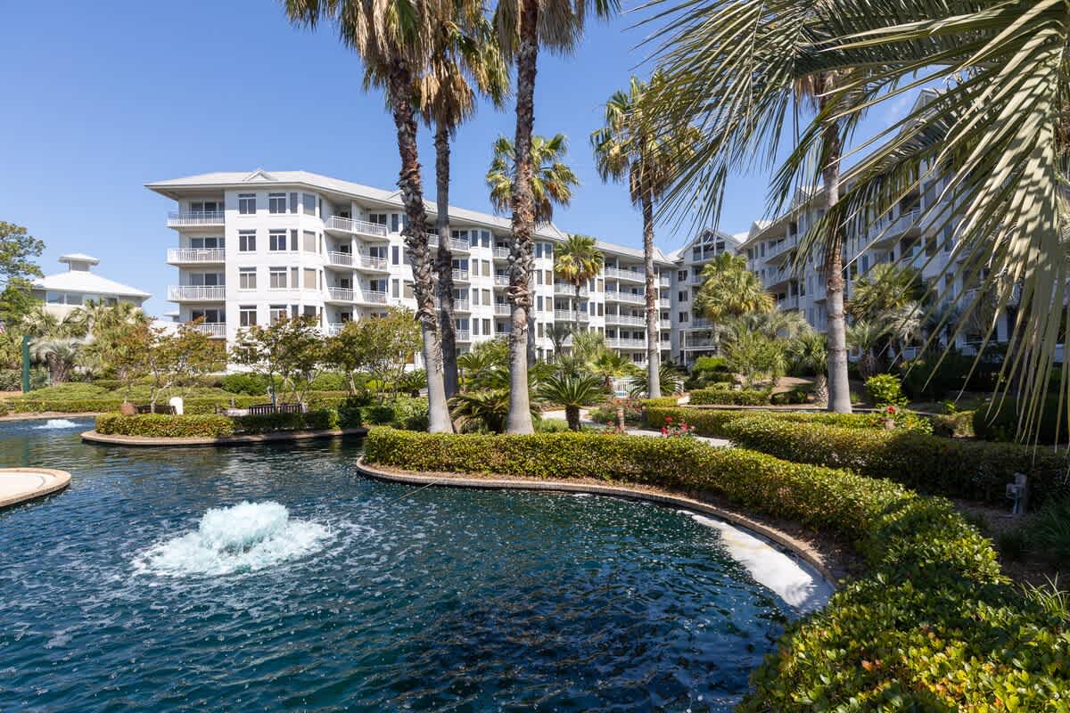 SeaCrest Grounds