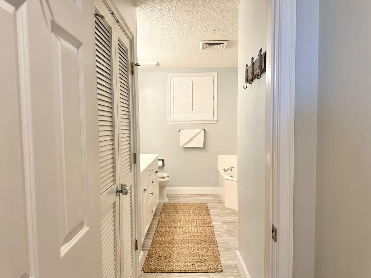Primary Suite Bathroom