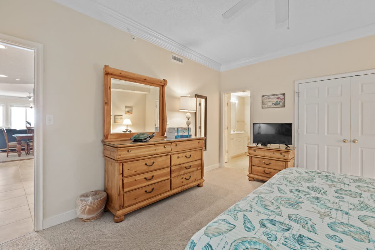 Guest King Suite