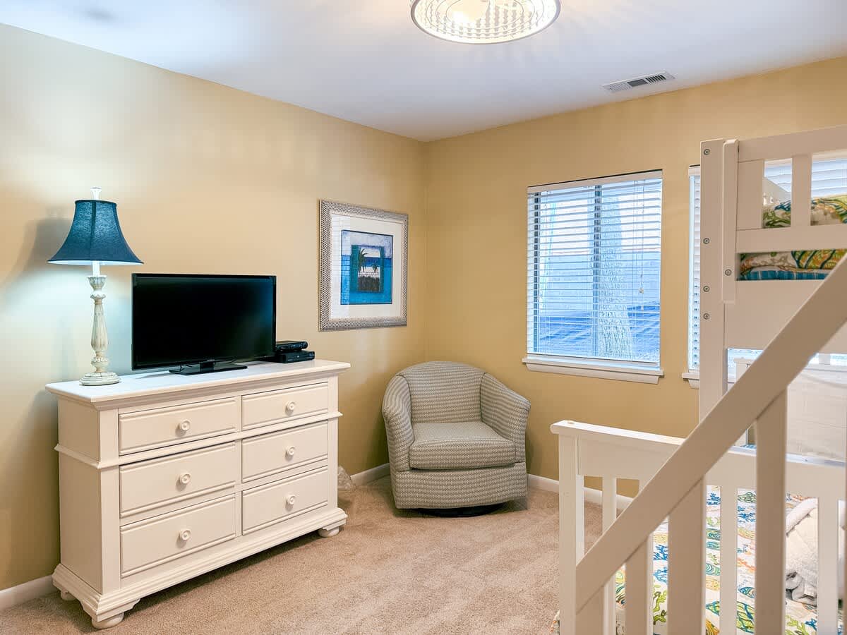 Guest Room with Twin Over Full Bunk