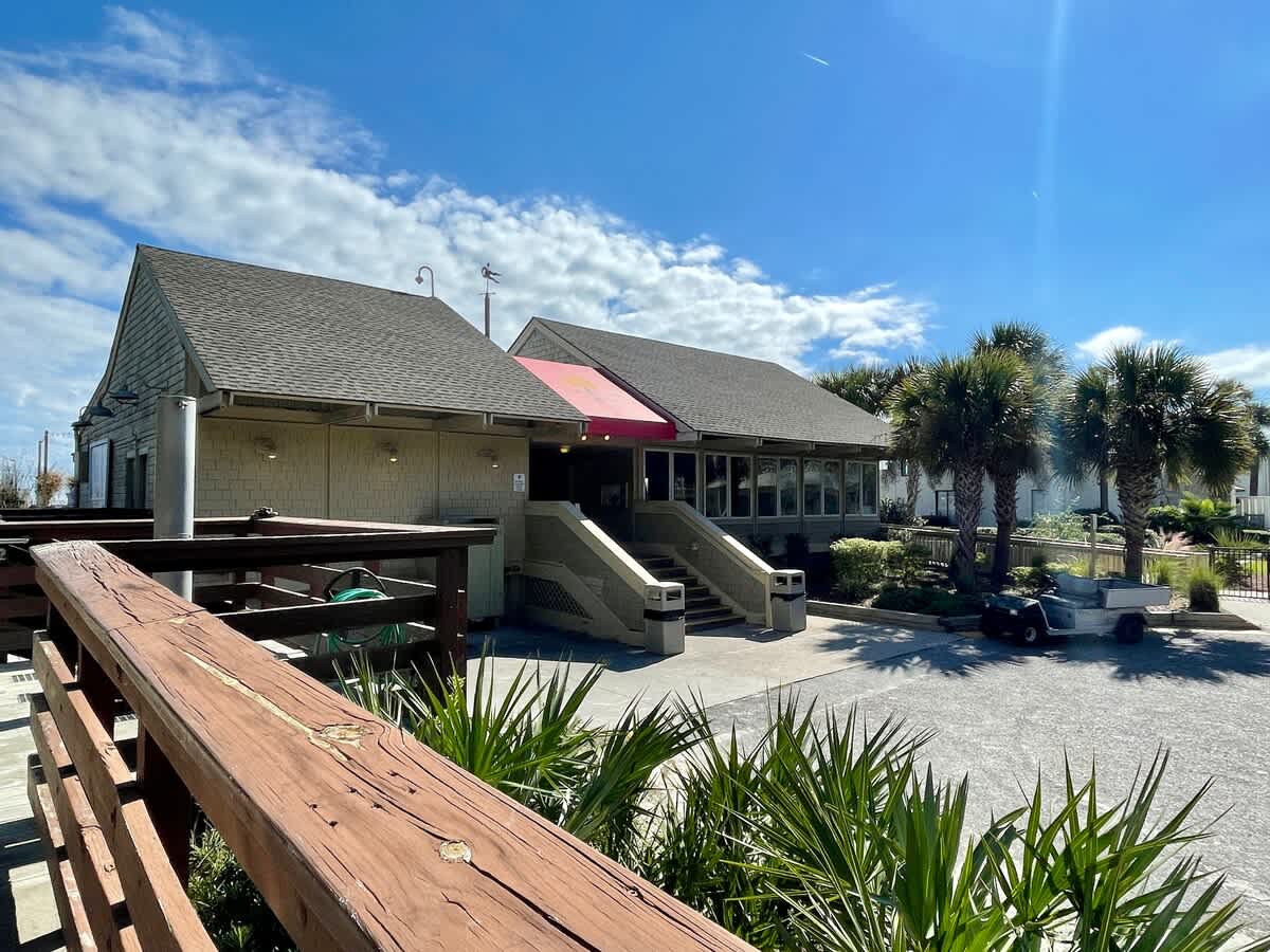 The Dunes House Beach Bar