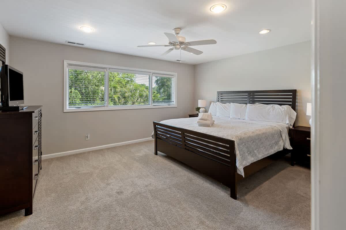 2nd Floor King Suite