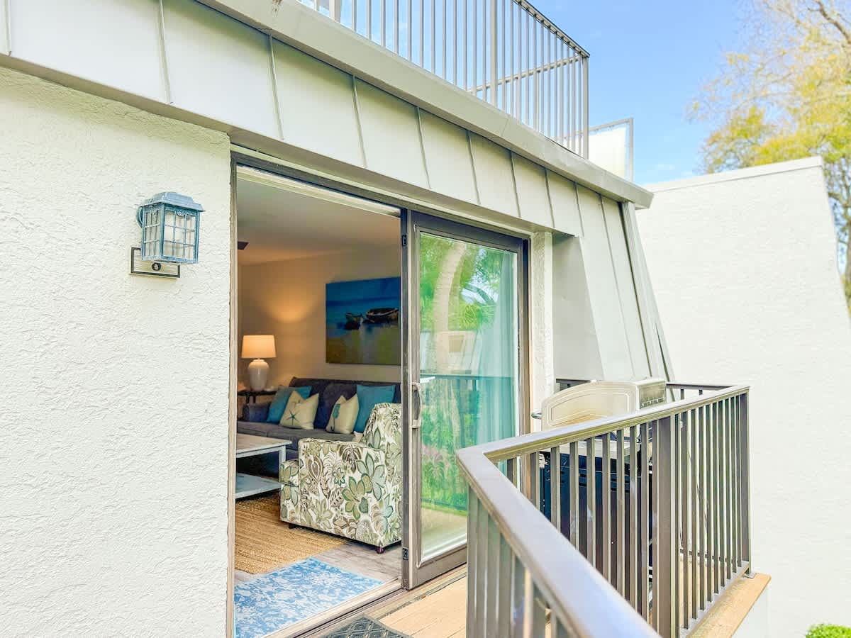 Balcony with Private Grill and Pool Access